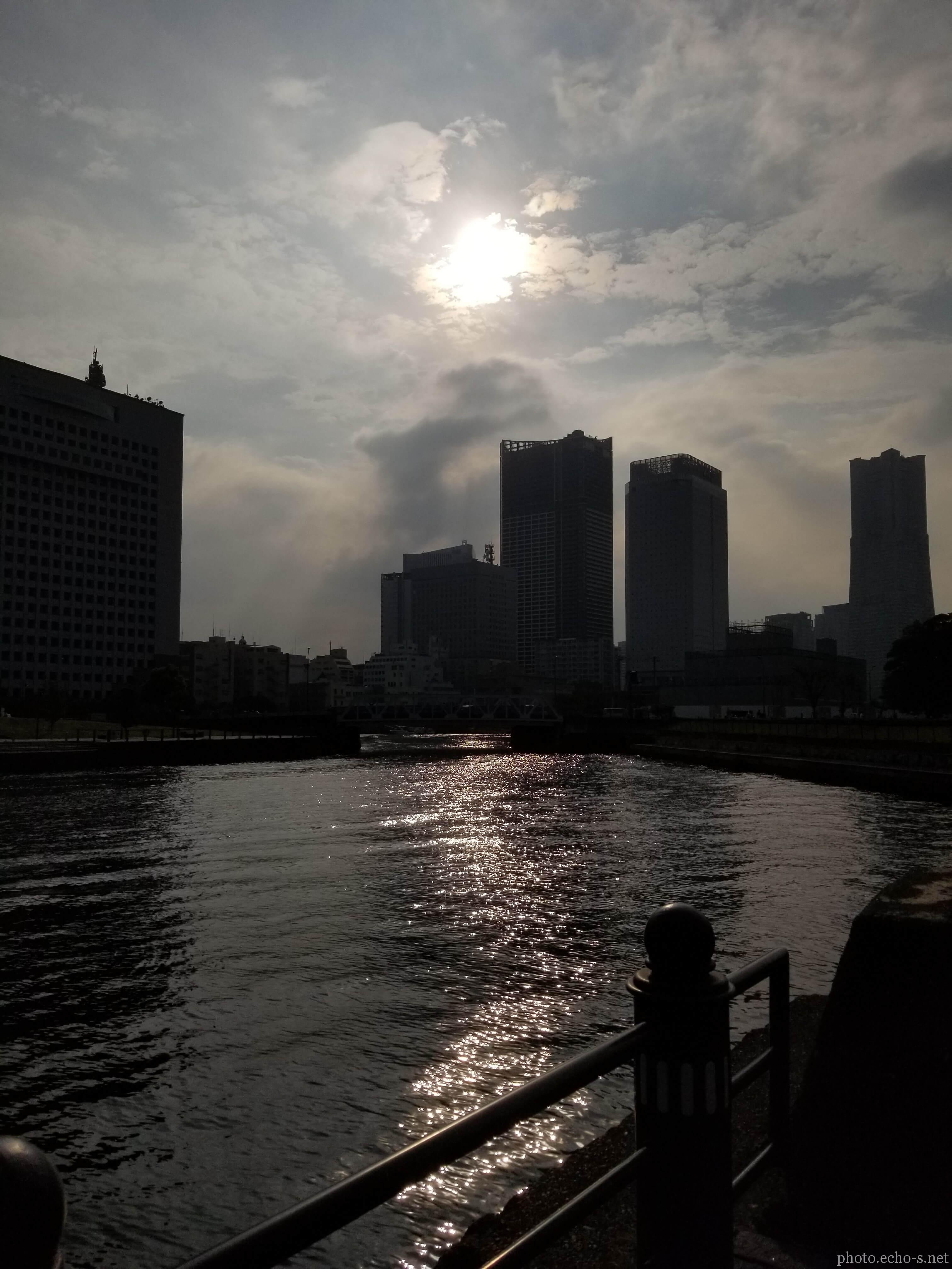 横浜 新港橋