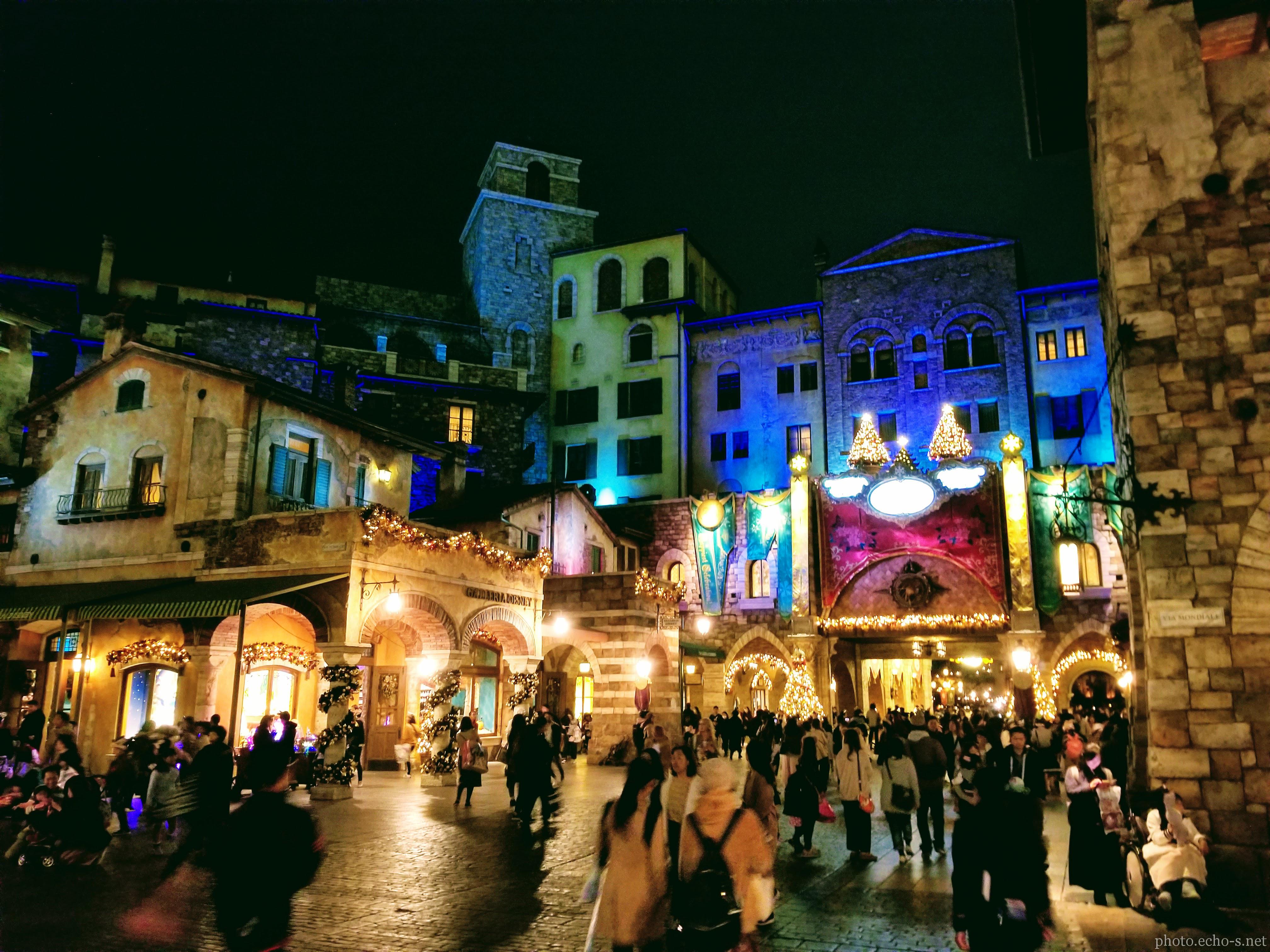 東京ディズニーシー エントランス クリスマス 夜 東京ディズニーシー エントランス クリスマス 夜