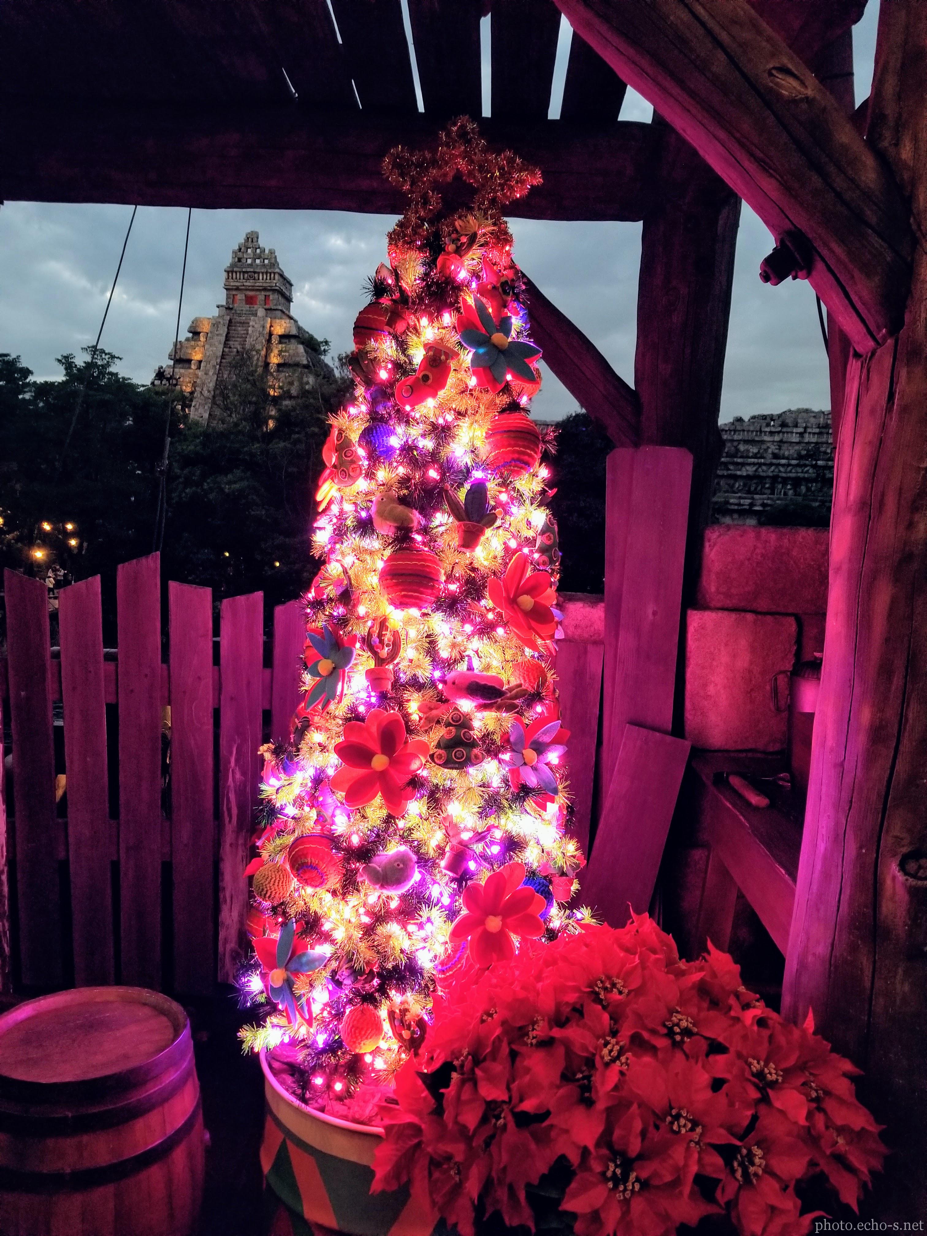 東京ディズニーシー ロストリバーデルタ クリスマスツリー