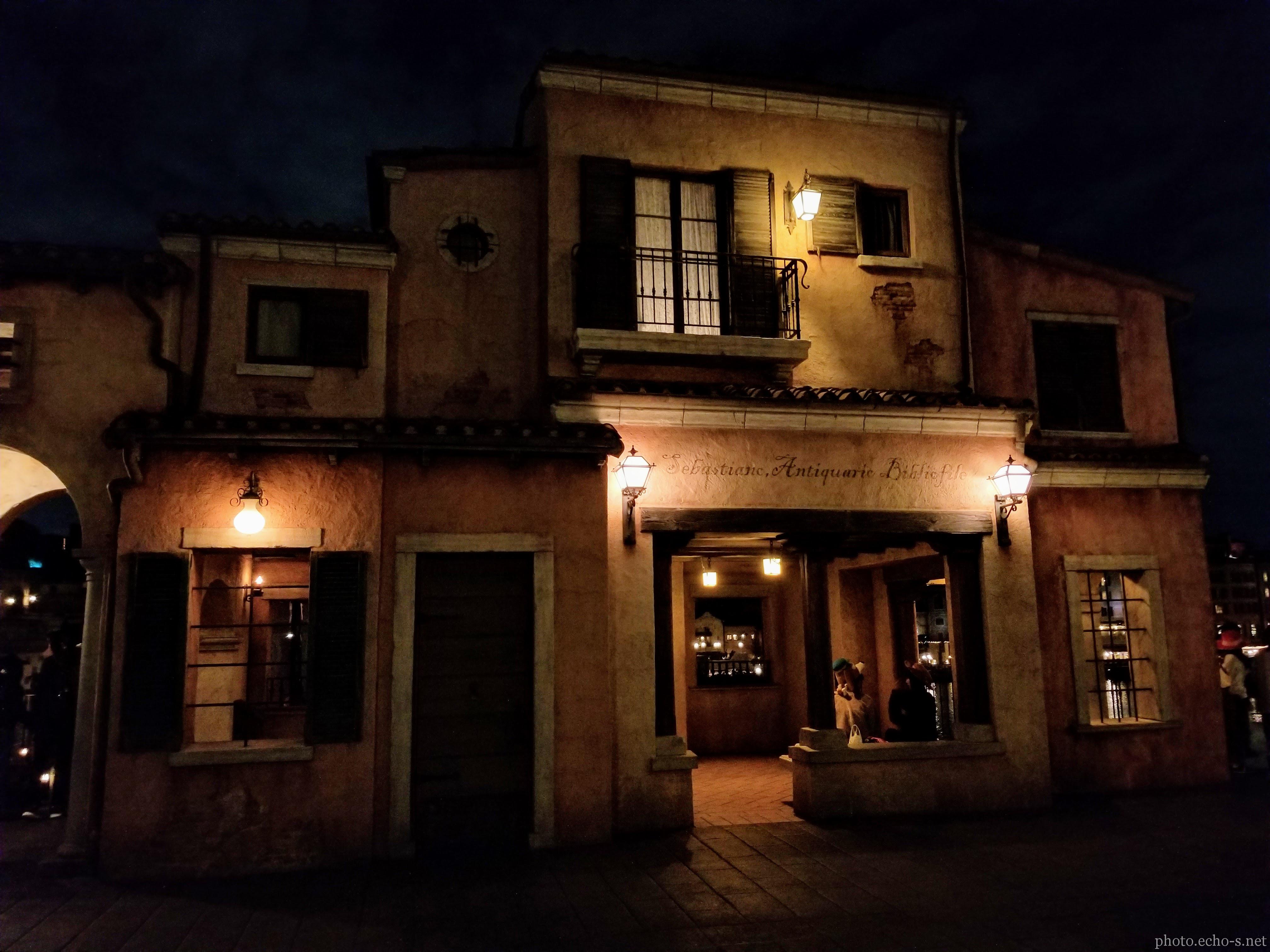 東京ディズニーシー メディテレーニアンハーバー ポンテ・ヴェッキオ 夜 東京ディズニーシー メディテレーニアンハーバー ポンテ・ヴェッキオ 夜